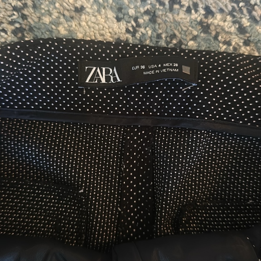 Zara pants - Picture 3 of 3